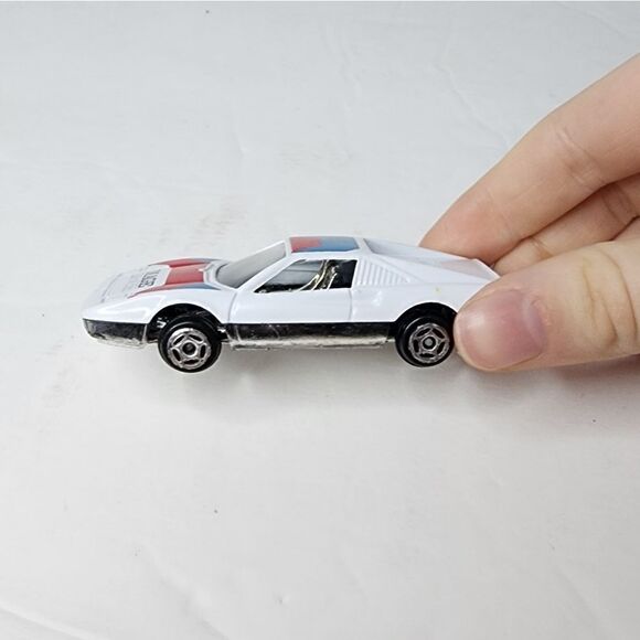 Summer Marz Karz Image No.8902 Ferrari 308 GTS 1/64 Diecast Toy Race Car Used - Picture 4 of 10